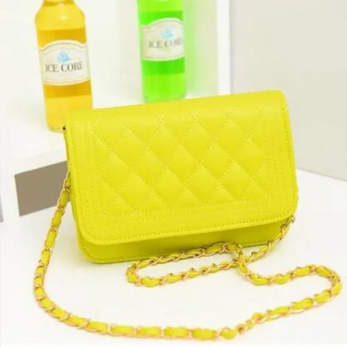 The triangular shape Bags.